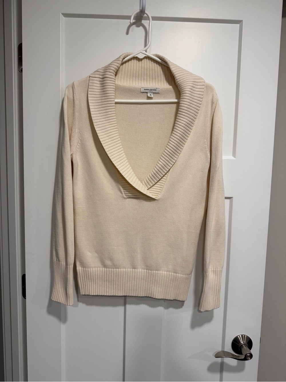 Banana Republic Women’s M Cream 100% Cotton Shawl Collar Pullover Sweater
